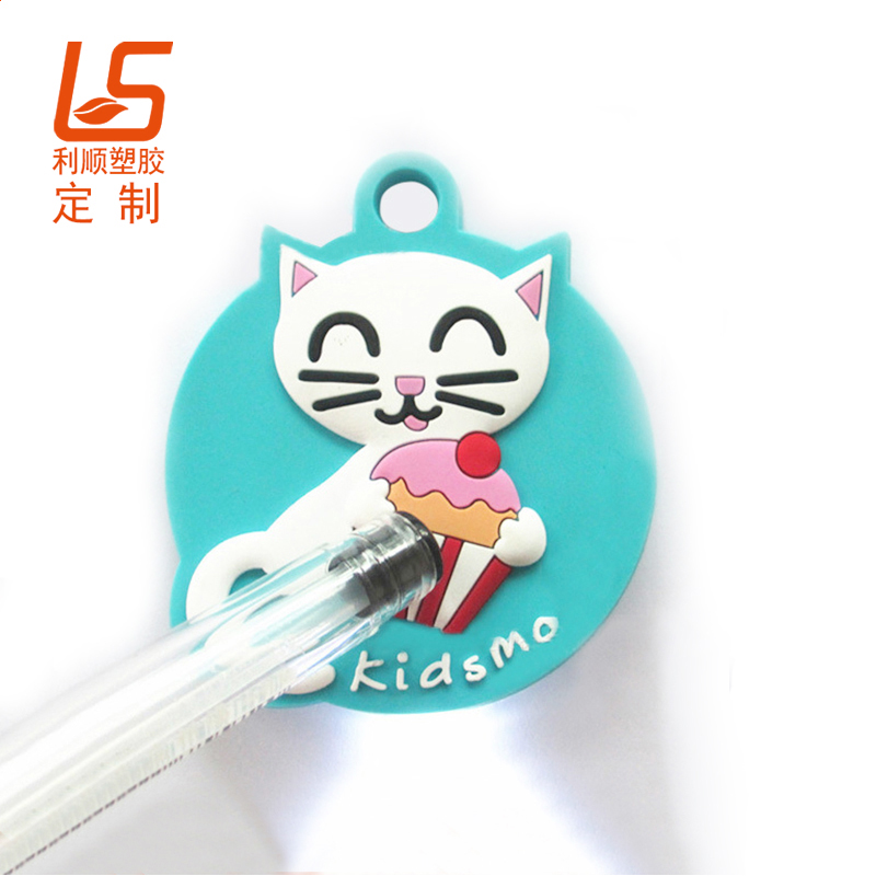 定制PVC軟膠發(fā)光鑰匙扣